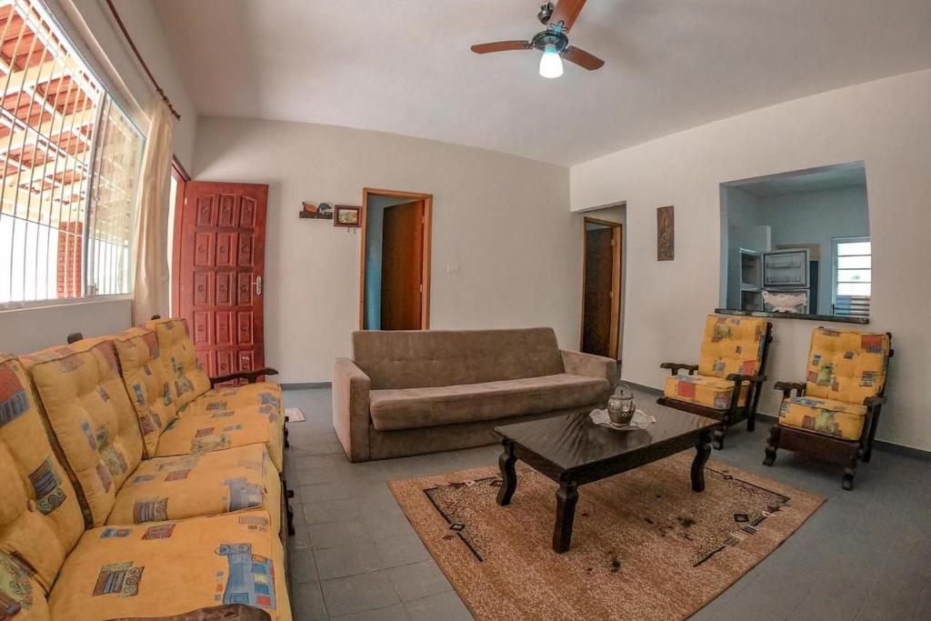  Casa a 50 metros da praia da Cocanha
