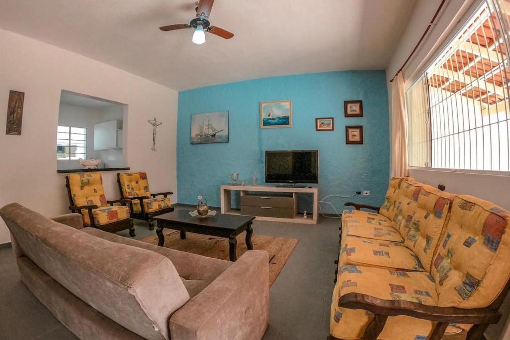  Casa a 50 metros da praia da Cocanha