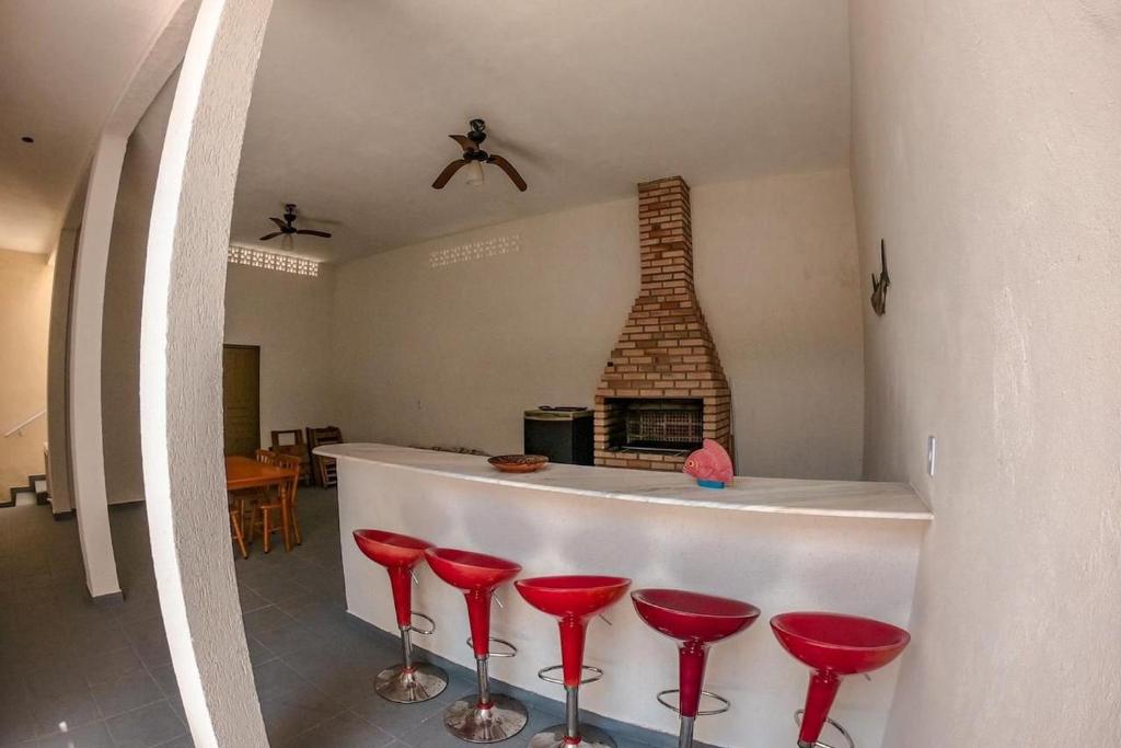  Casa a 50 metros da praia da Cocanha