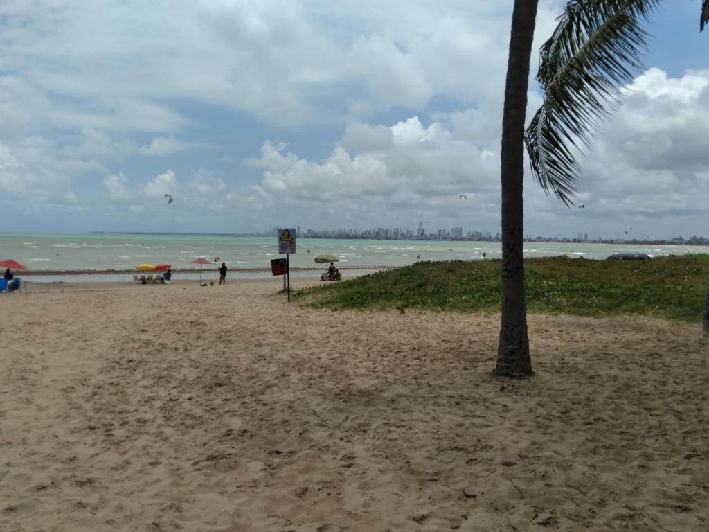  Praia de Ponta de Campina - quadra da praia