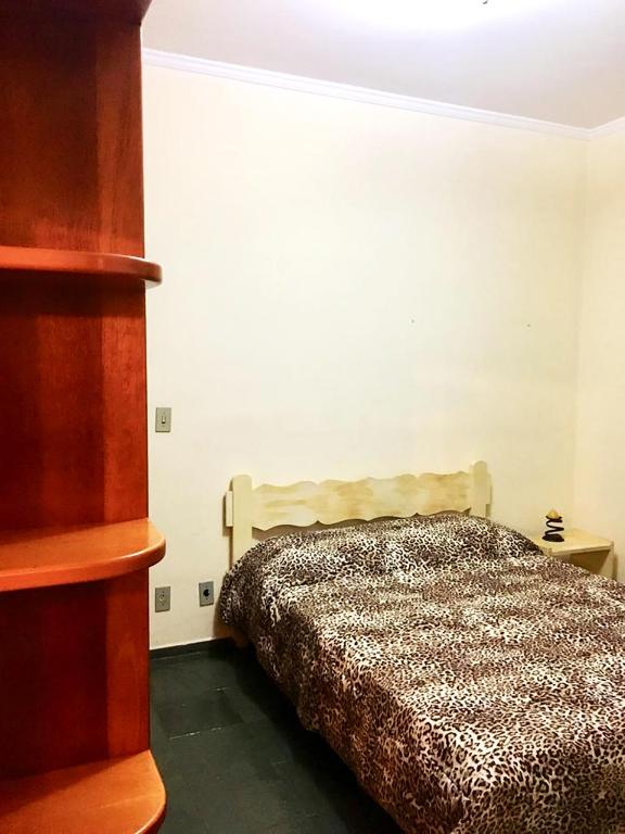  Apartamento com piscina e churrasqueira em Ubatuba