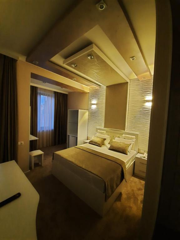 Postel nebo postele na pokoji v ubytování Hotel Juliet Yerevan