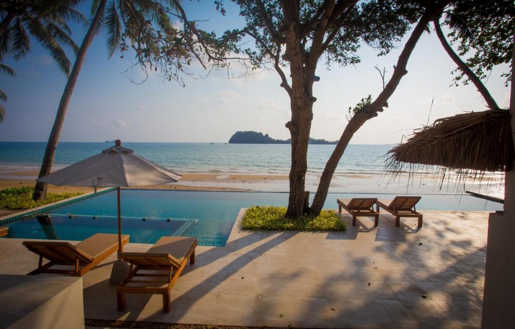 The Nest Private Beach Resort ชุมพร - อัปเดตราคาปี 2023