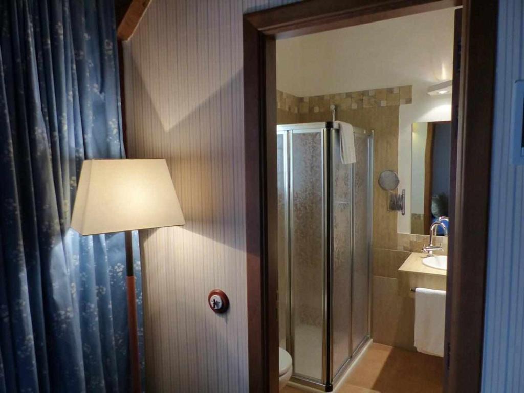 Koupelna v ubytování Hosteria del Arco
