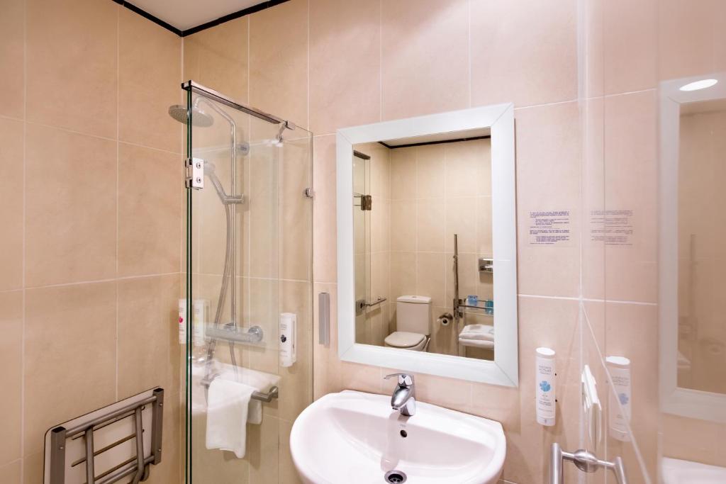 Kúpeľňa v ubytovaní Hotel Salamanca Montalvo