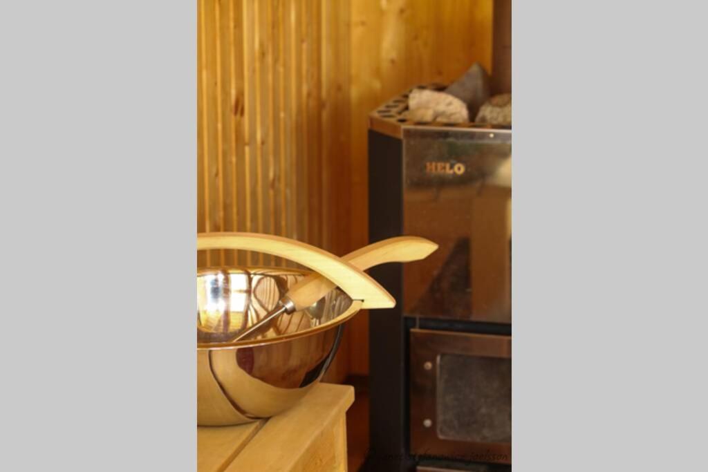 Posezení v ubytování Gammal Stugan SKOGSFEEN