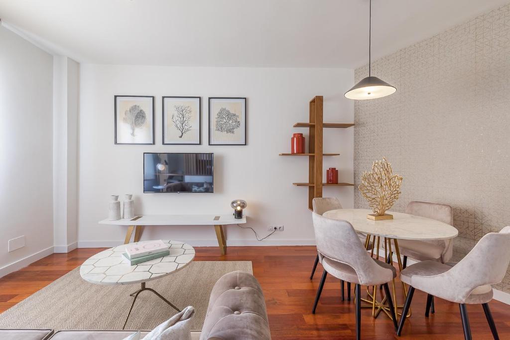 TV a/nebo společenská místnost v ubytování Madrid Rental Flats - Alquiler de Temporada
