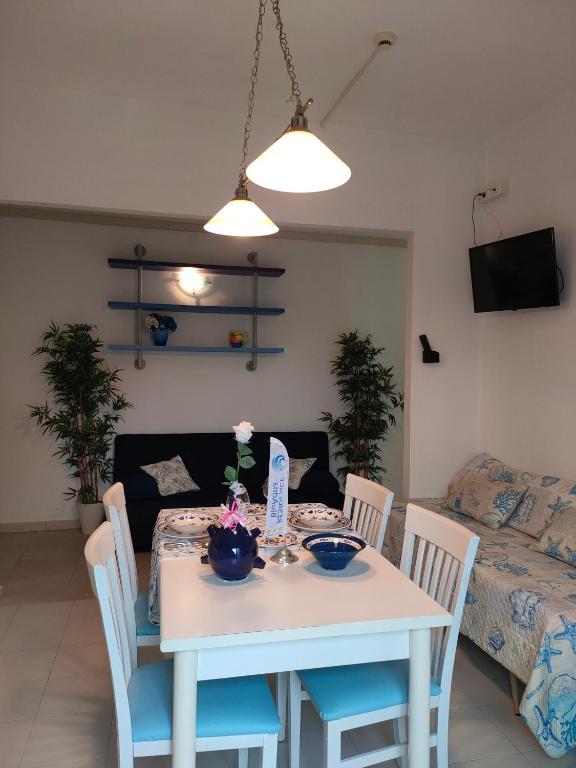 TV a/nebo společenská místnost v ubytování Residence BluAdria