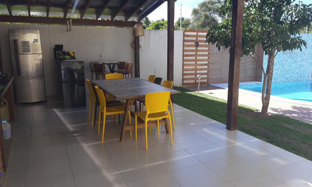  Hibiscus Casa Condomínio com Piscina