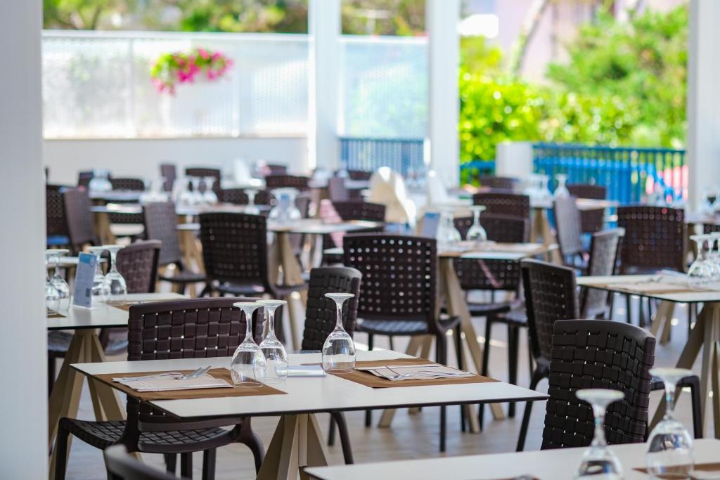 Ресторан / где поесть в Ticho's Greenblu Hotel