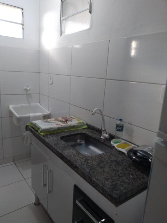 Apt Inteiro 02 Qts, 04 Pessoas, 15 min Praia - Apartamento De Dos Dormitorios