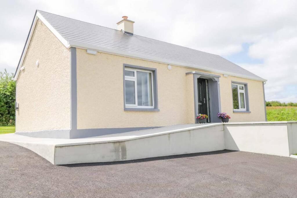 John & Margarets Place, Ballinamore (updated prices 2024)