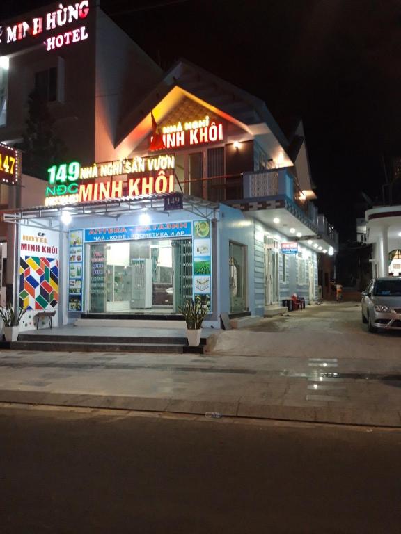 Tòa nhà nơi nhà khách tọa lạc