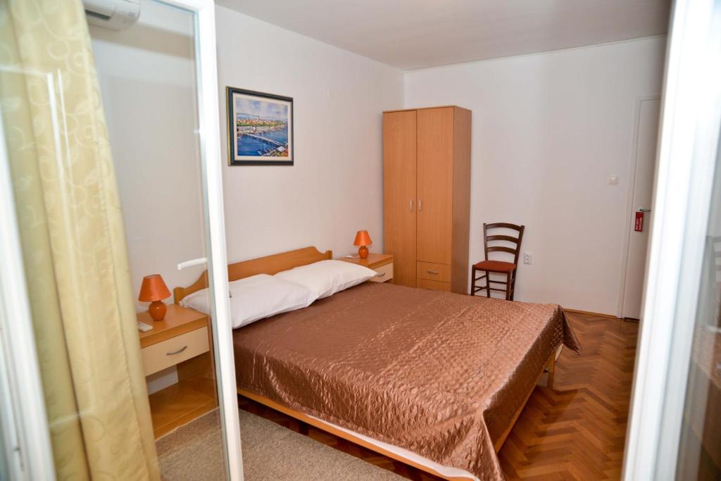 Posteľ alebo postele v izbe v ubytovaní El Mirador Rooms with Balcony
