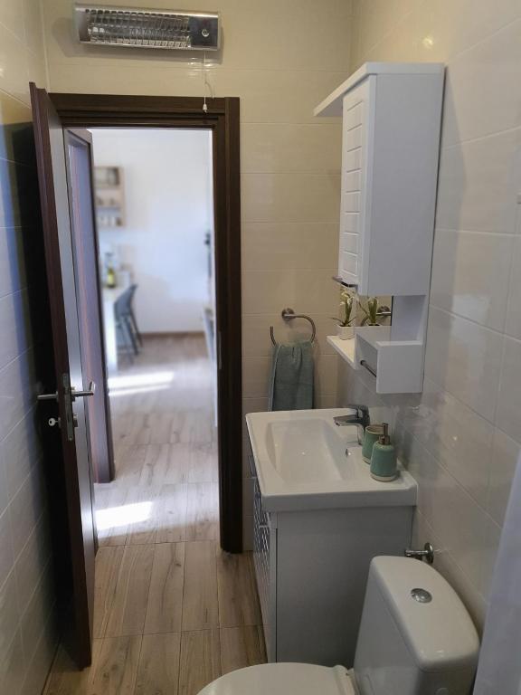 Kúpeľňa v ubytovaní La Dolce Vita Apartments Unit 2
