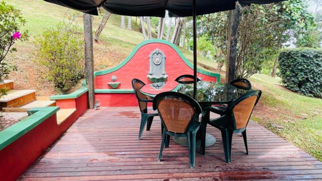  Linda chácara em S. Roque/SP 6.000m2 Alto Padrão