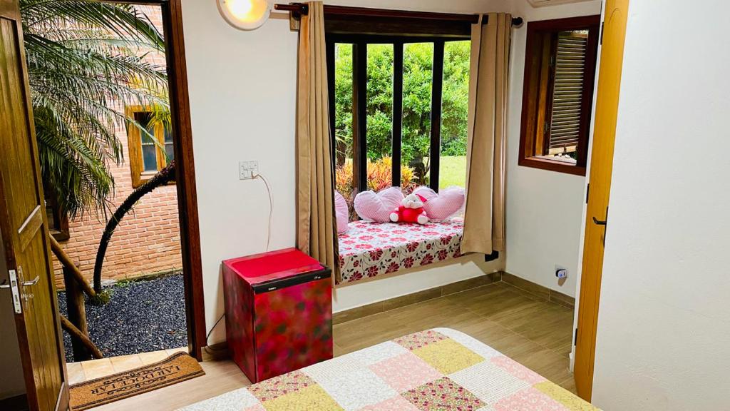  Linda chácara em S. Roque/SP 6.000m2 Alto Padrão