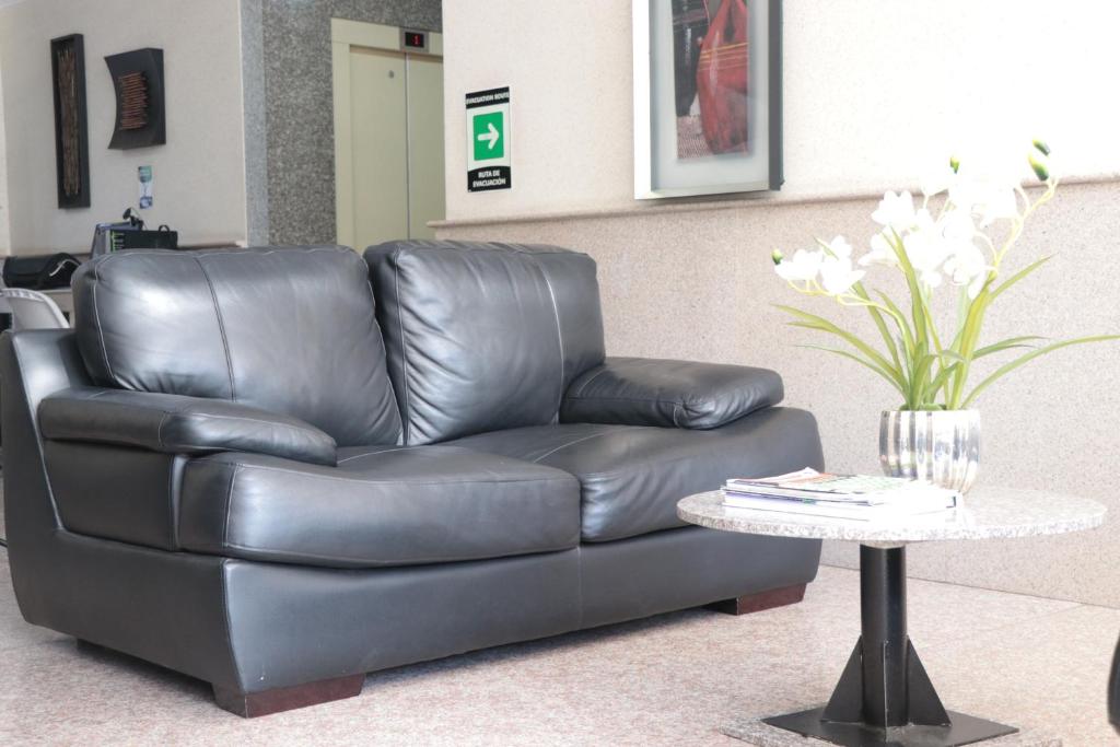 Posezení v ubytování Hoteles Bogotá Inn Lago Chico Zona Rosa