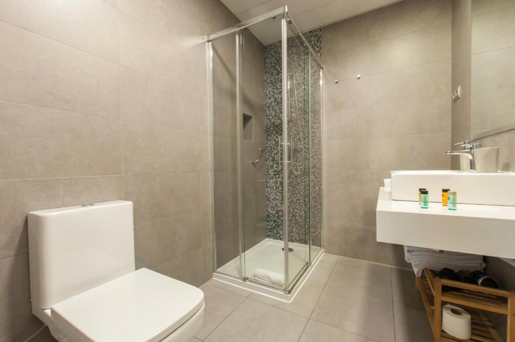 Arenal Suites Puerta del Sol - 9