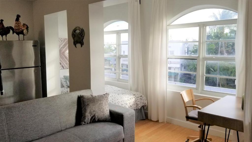 SOBE SUNSHINE ONE BEDROOM APARTMENTs - One-Bedroom Apartment With City View