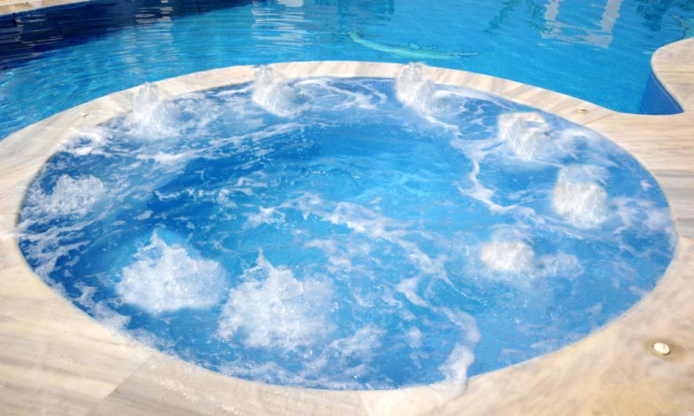 Piscina di Santorini Mesotopos o nelle vicinanze
