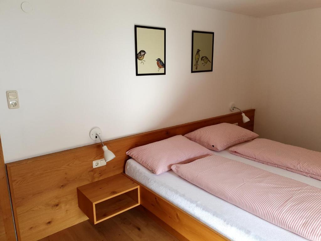Postel nebo postele na pokoji v ubytování Pension Schnaitl