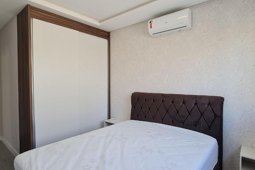 Aluguel Apartamento 2 Quartos com Piscina