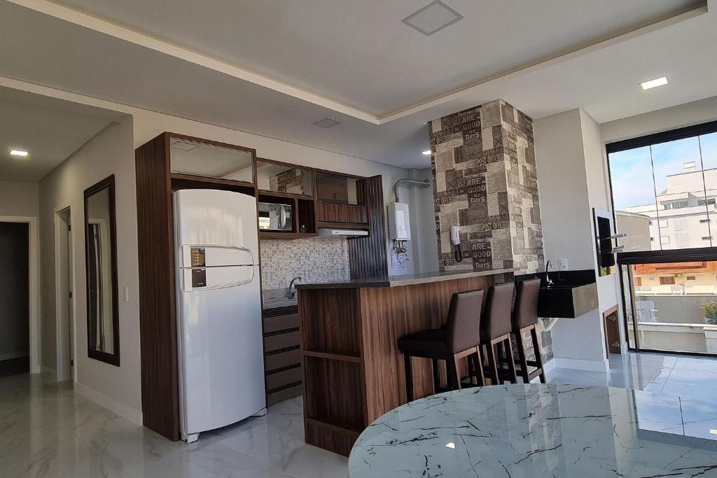  Aluguel Apartamento 2 Quartos com Piscina
