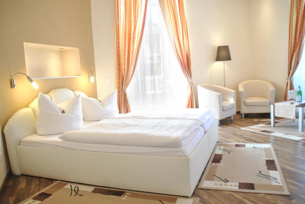 Jagdschloss Walkenried - Hotel Residenz - Double Room With Private Bathroom