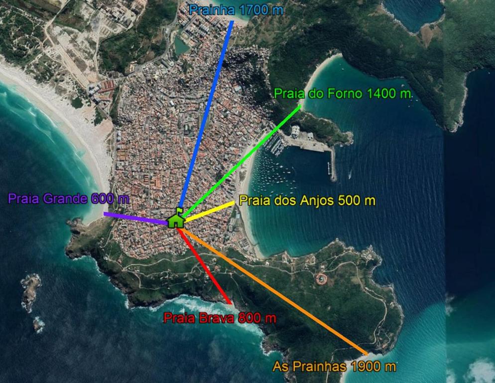  Casa plana com 4 quartos e piscina em Arraial do Cabo