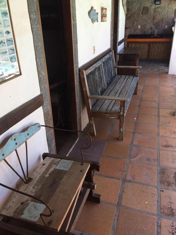  Casa plana com 4 quartos e piscina em Arraial do Cabo