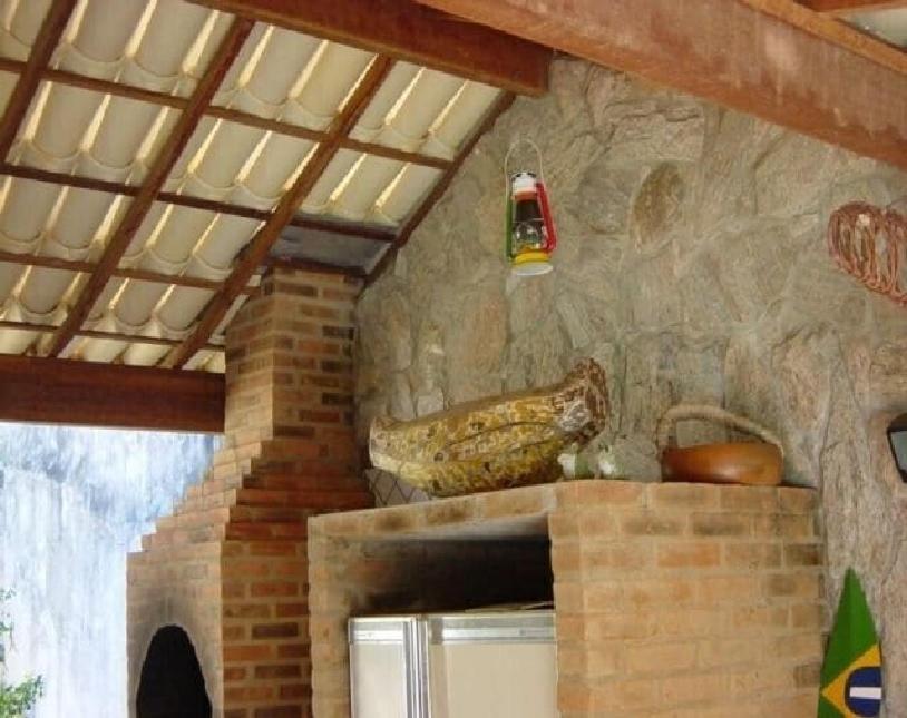  Casa plana com 4 quartos e piscina em Arraial do Cabo