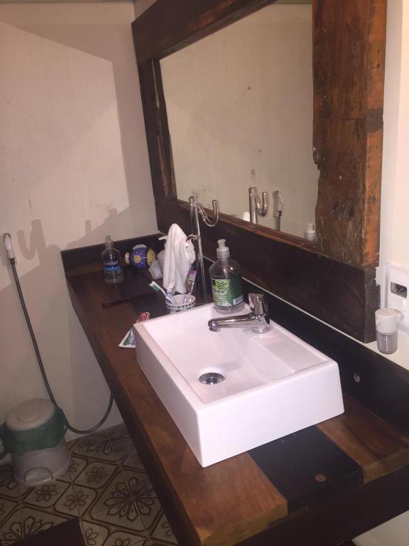  Casa plana com 4 quartos e piscina em Arraial do Cabo