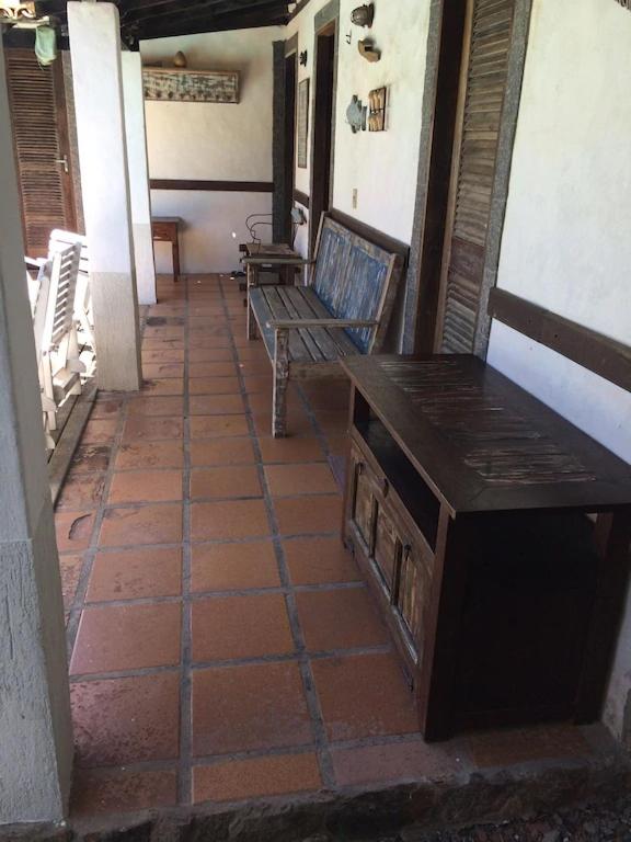  Casa plana com 4 quartos e piscina em Arraial do Cabo