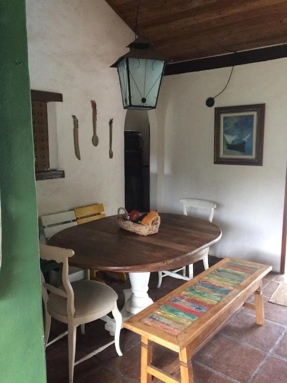  Casa plana com 4 quartos e piscina em Arraial do Cabo