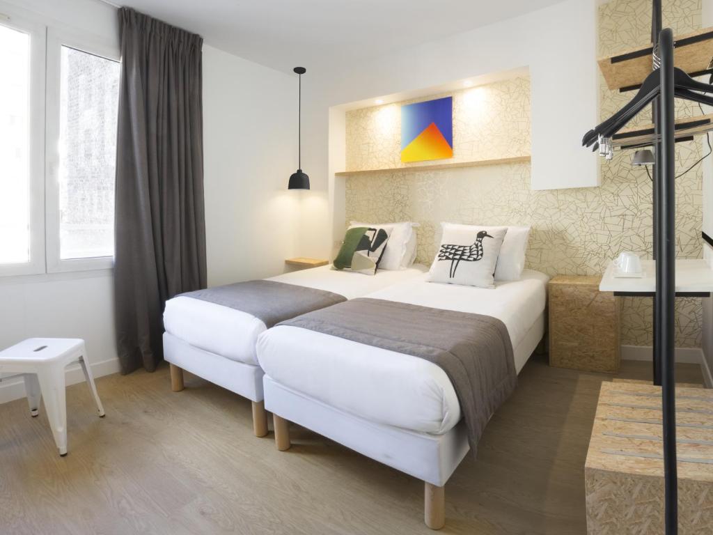 Hotel Izzy by HappyCulture, Issy-les-Moulineaux – Updated 2023 Prices