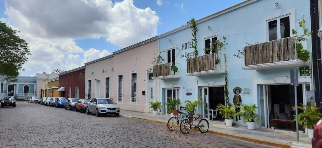 Budova, kde se hotel nachází