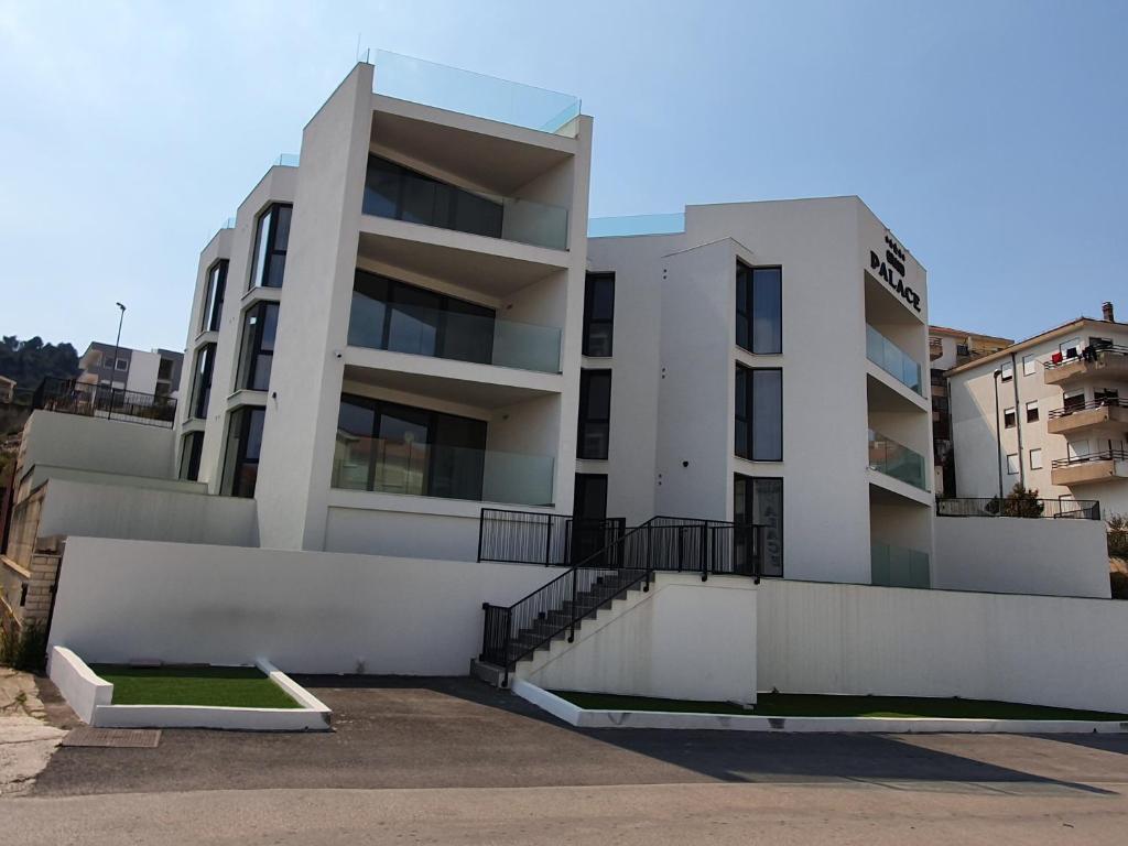 Budova, v ktorej sa apartmán nachádza