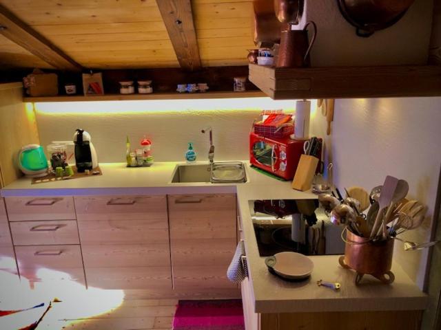A kitchen or kitchenette at Chalet Sappada