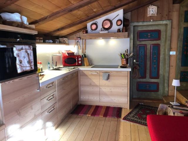 A kitchen or kitchenette at Chalet Sappada