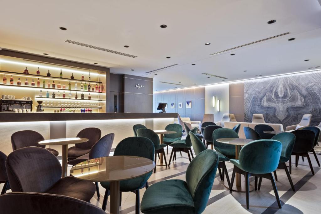 Posezení v ubytování Hotel AMI Budva Petrovac