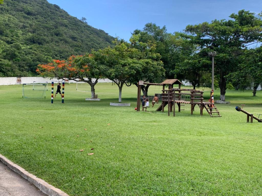  Duplex Maravilhoso com 5 quartos a 5 minutos das praias de Cabo Frio