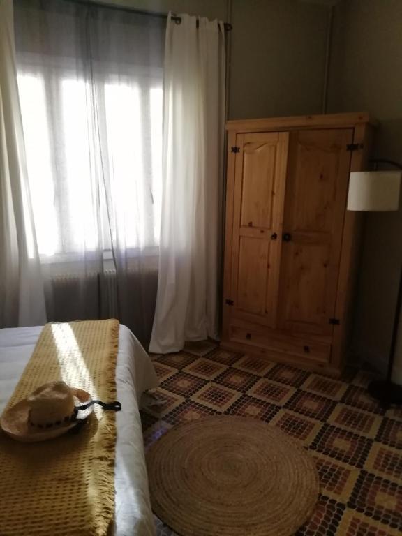 LA TERRASSE VIGNERONNE - Triple Room With Private Bathroom
