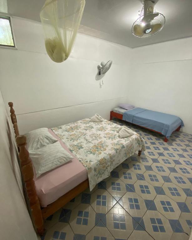 Postel nebo postele na pokoji v ubytování Mirians Place Drake