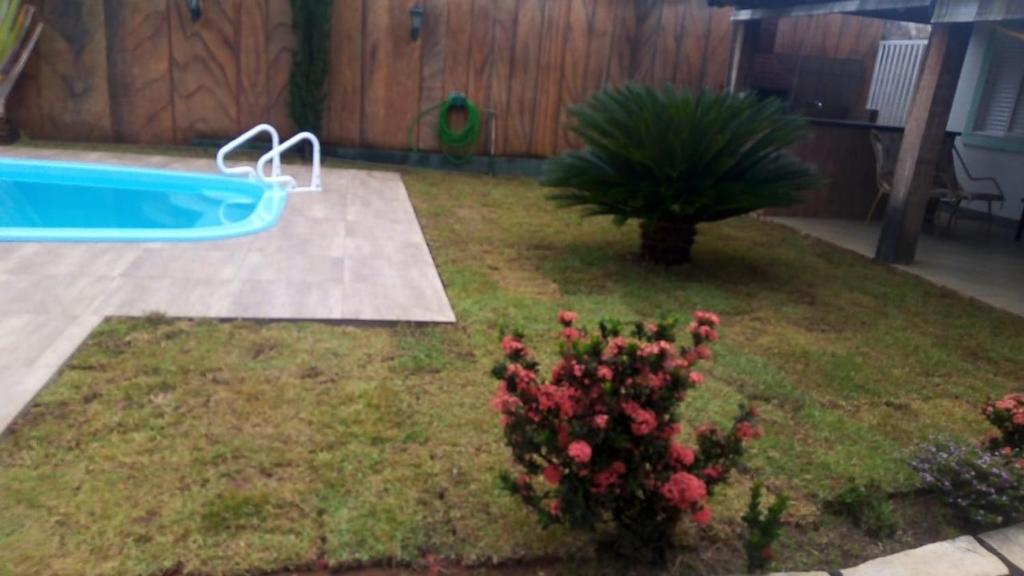  Casa confortável com piscina