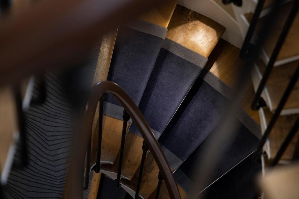 Hôtel des Arts Montmartre - Resim 17