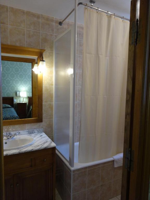 Logis Hôtel Belle Epoque - Chambre Lits Jumeaux Standard