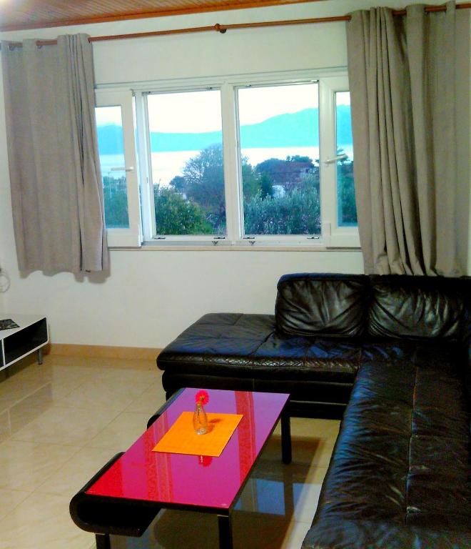 Manora Sucuraj 2 bedroom apartment - Two-Bedroom Apartment