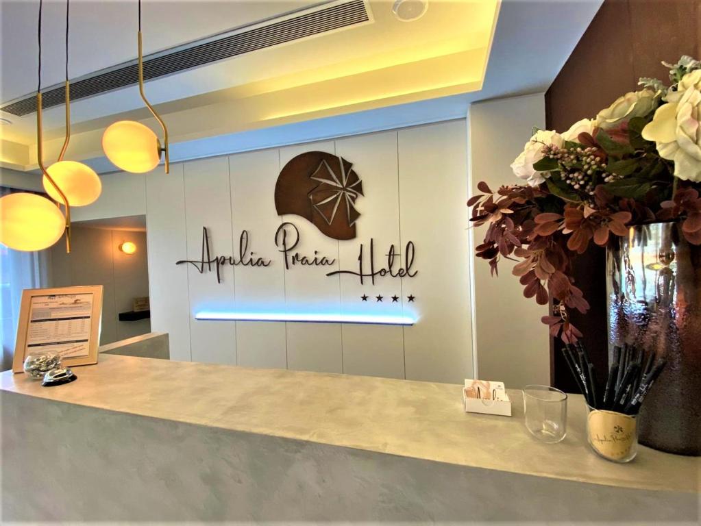 Certifikát, hodnocení, plakát nebo jiný dokument vystavený v ubytování Apulia Praia Hotel
