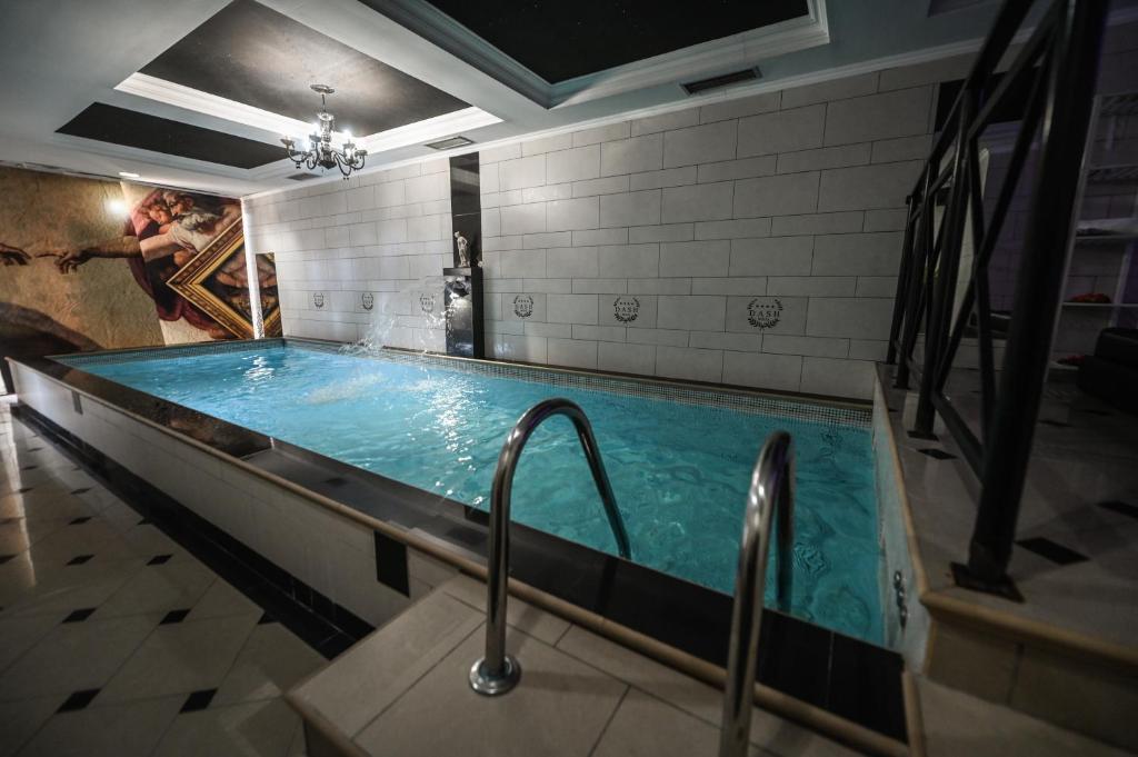 Piscina di Garni Hotel Dash o nelle vicinanze